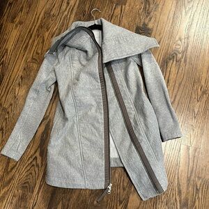Lulu lemon jacket Euc